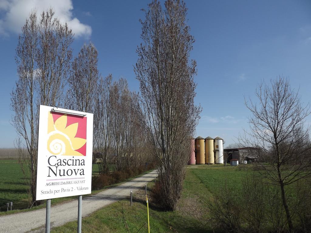 Agriturismo Cascina Nuova Villa Valenza Bagian luar foto