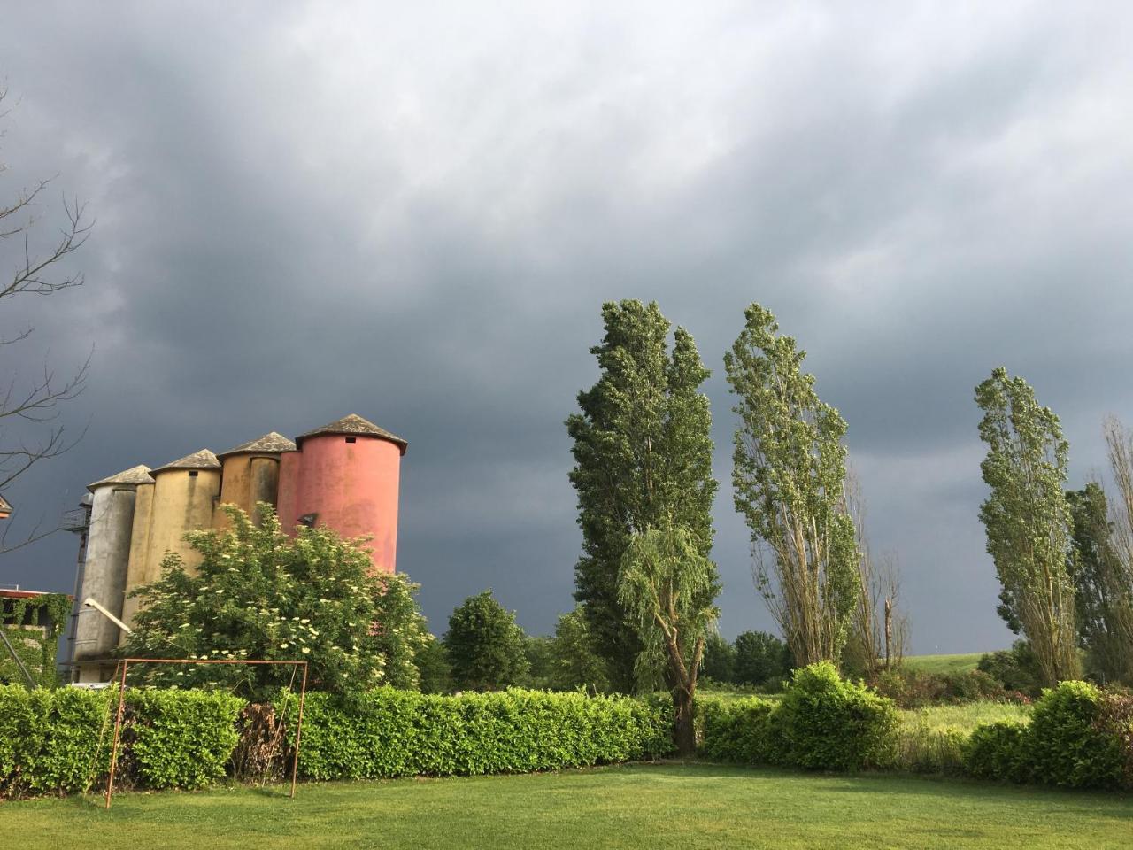 Agriturismo Cascina Nuova Villa Valenza Bagian luar foto